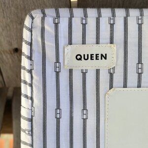 Tommy Hilfiger QUEEN Size Sheet Set Cotton Monogram Stripe   100% Cotton Percale